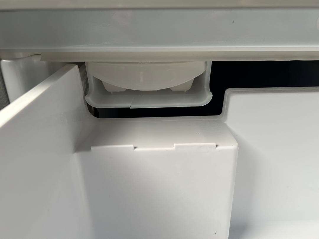 【値下げ】2022年製 AQUA 冷蔵庫 AQR-27M（272L）