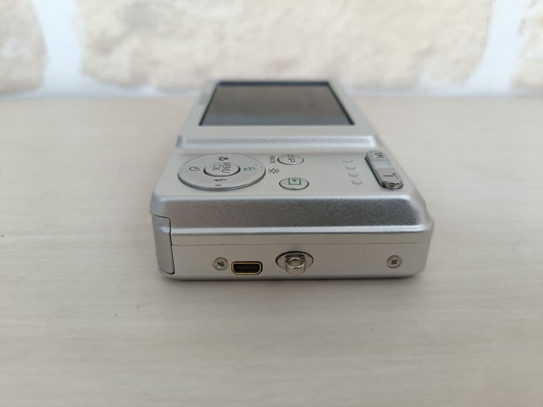 【美品♪】 FUJIFILM FinePix J15fd デジタルカメラ
