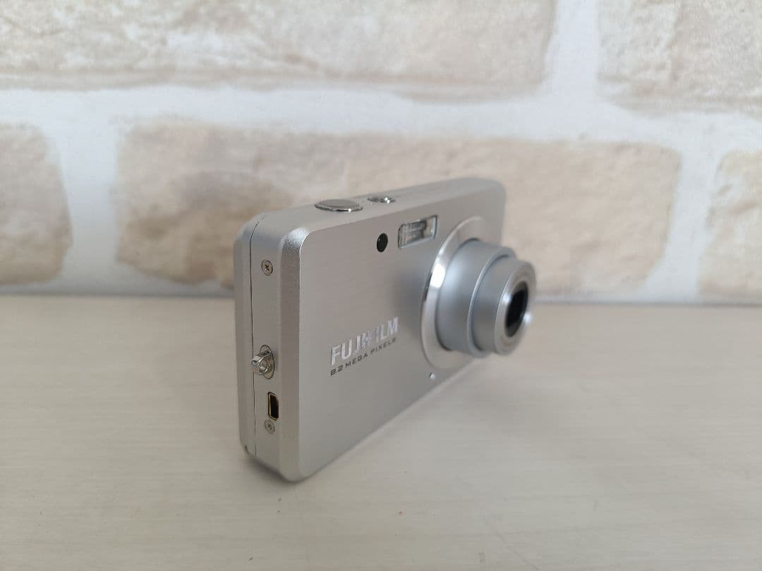 【美品♪】 FUJIFILM FinePix J15fd デジタルカメラ