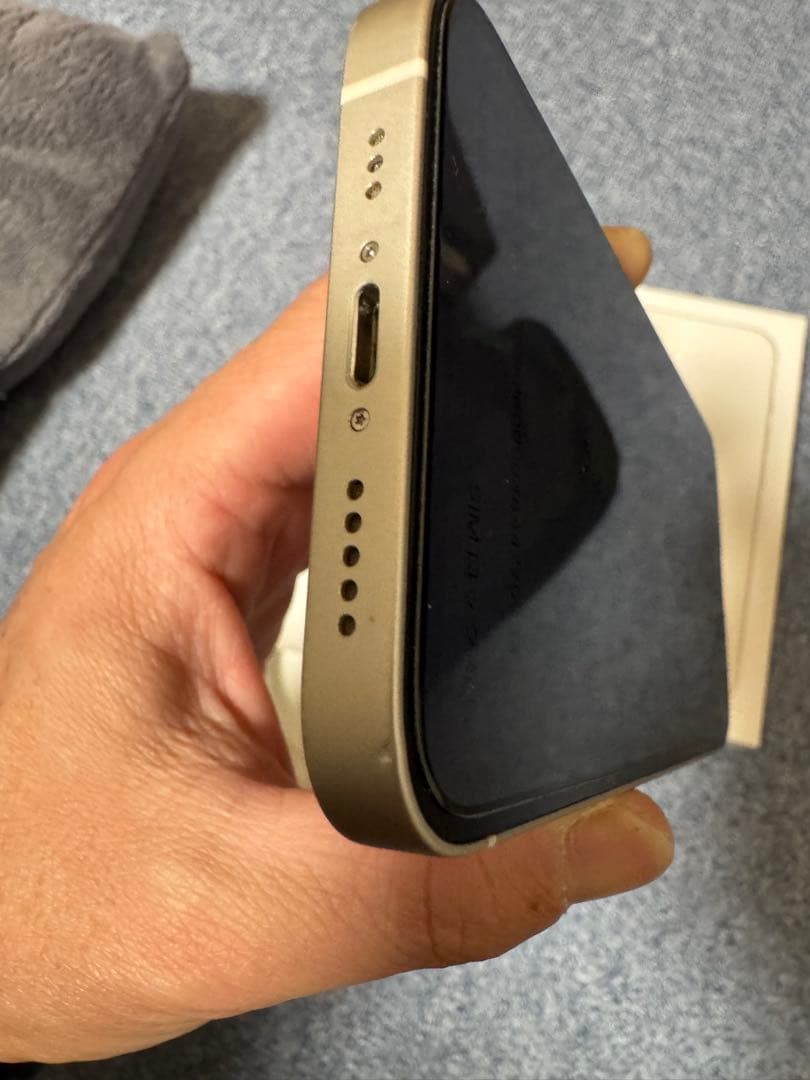 Apple iPhone 13 スターライト　128G