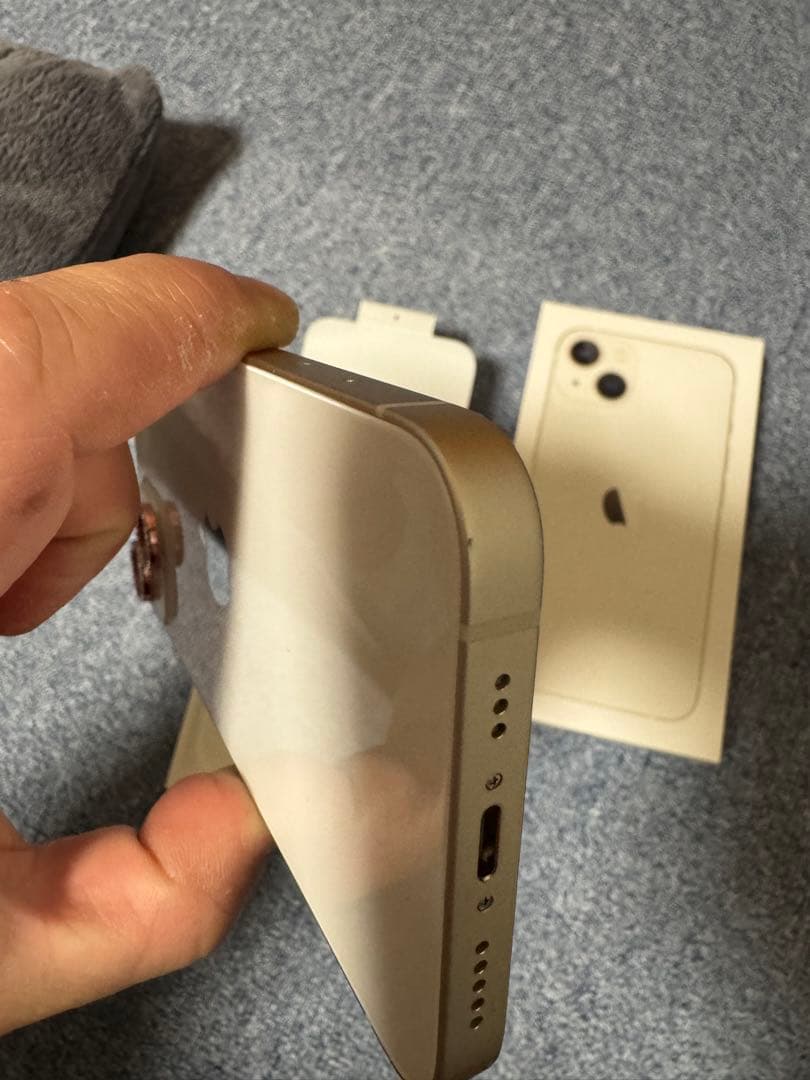 Apple iPhone 13 スターライト　128G