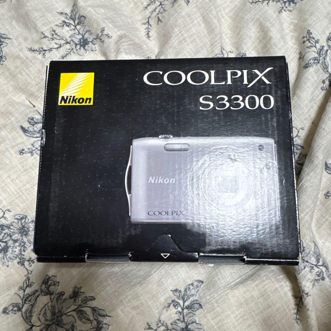 Nikon COOLPIX S3300 デジタルカメラ シルバー