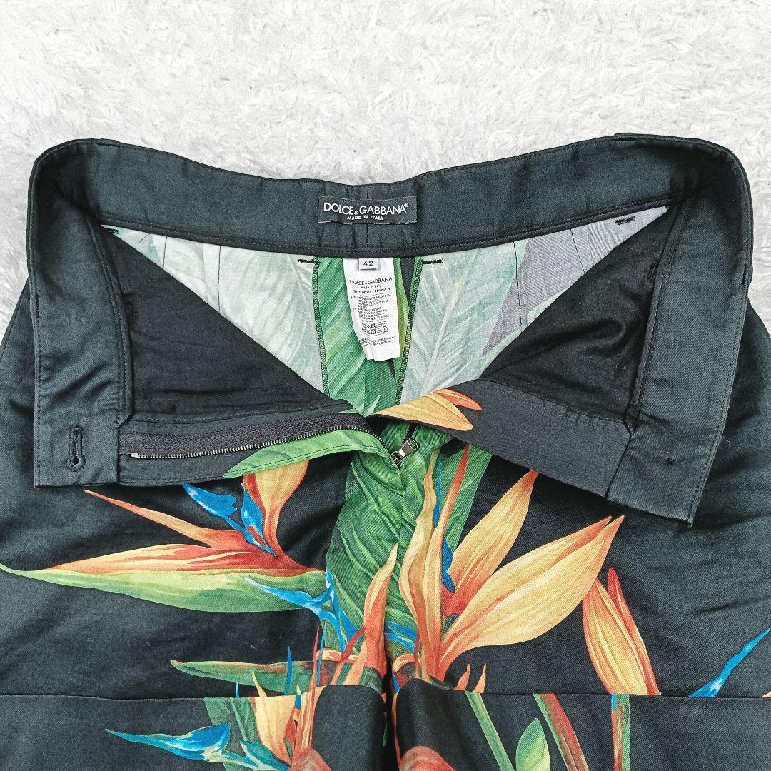 ドルチェ&ガッバーナ ショートパンツ 花柄 総柄 ボタニカル 植物 鳥 動物 黒