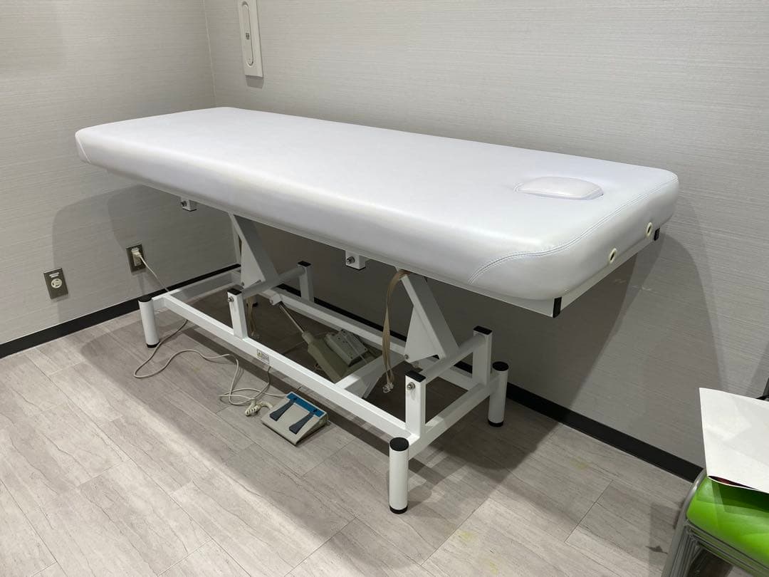 Hiro購入ページ　電動昇降式 業務用施術ベッド 2台　〜11/12