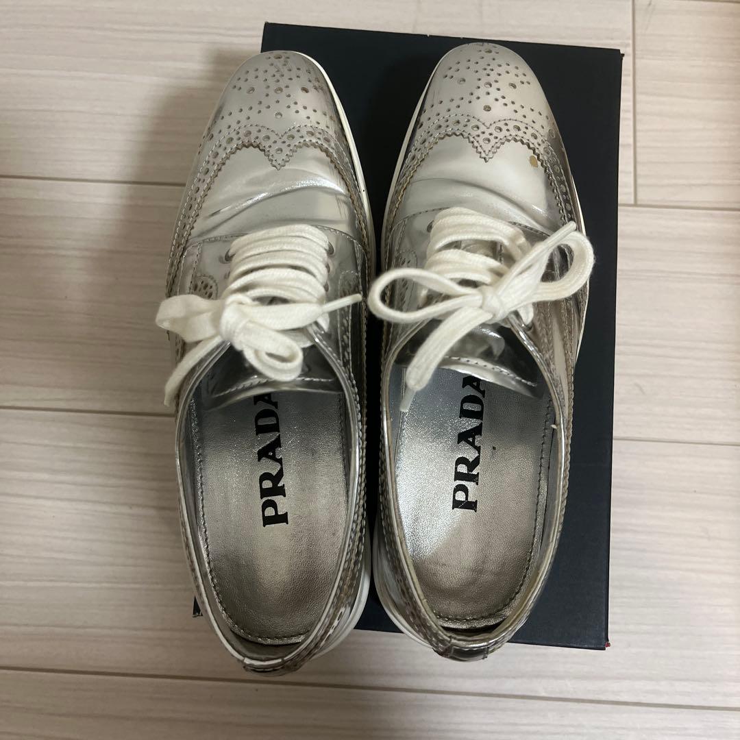 PRADA プラダ 革靴ウィングチップ　スニーカー　シルバー　サイズ37