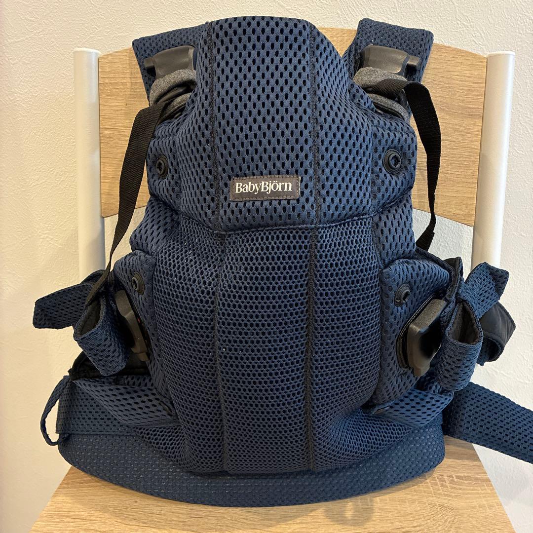【新品⭐️試着のみ】ベビービョルン ベビーキャリア HARMONY ネイビーブルー