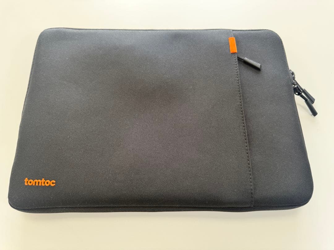 【良品】MacBook Air M2 8GB/256GBミッドナイト おまけ付