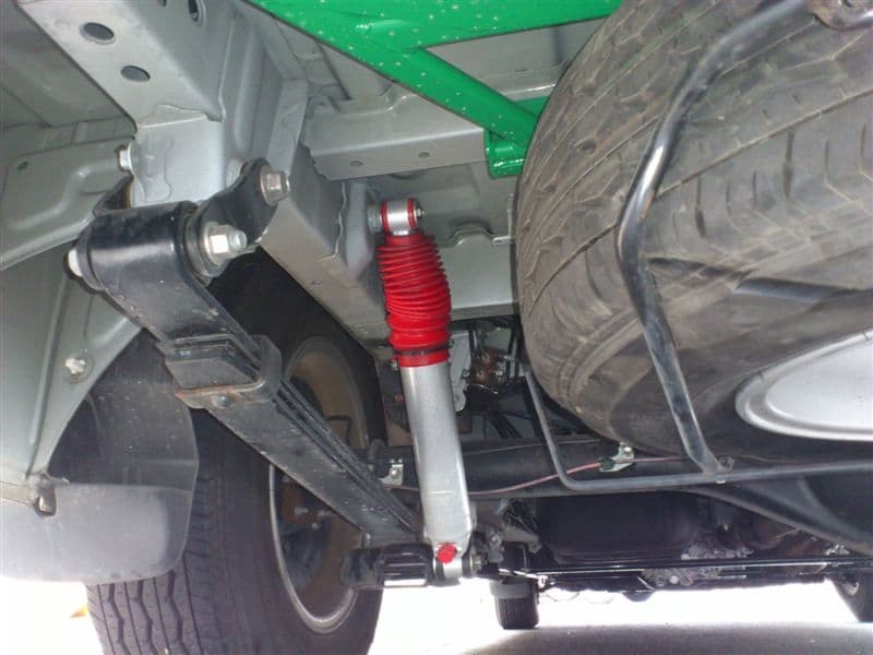 ハイエース ワイド用 リヤブレース モデリスタ　補強パーツ