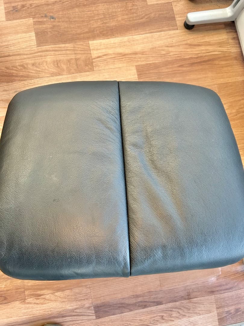 黒　パーソナルチェア　椅子　リクライニング　オシャレ　インテリア　モダン