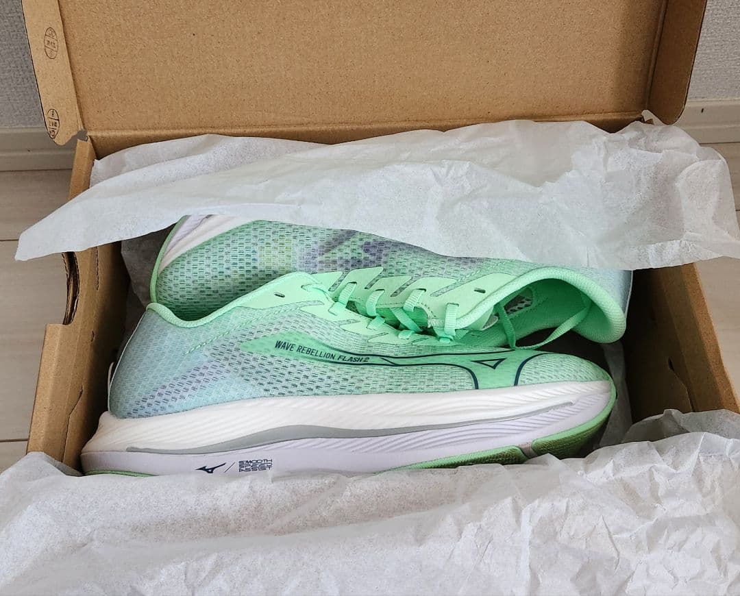 美品☆ミズノ☆ウエーブリベリオンフラッシュ2 ランニング メンズ 26,5cm
