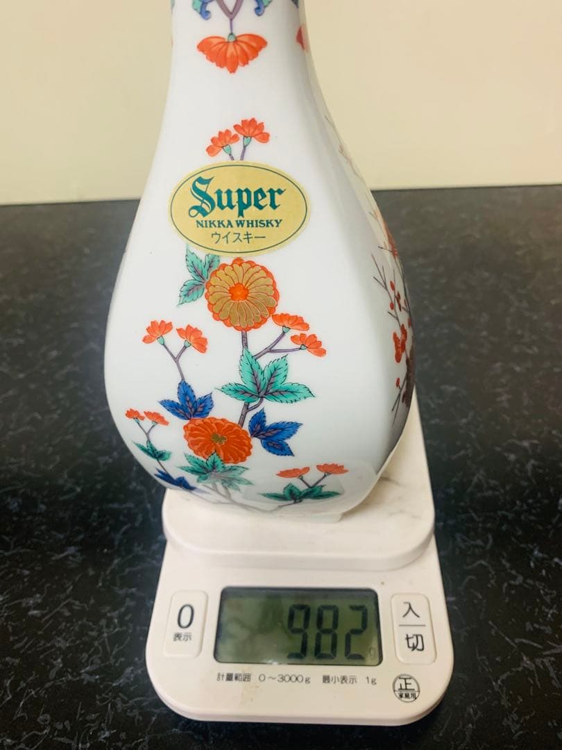 スーパーニッカ　有田焼　陶器ボトル　600ml 43%　古酒未開栓