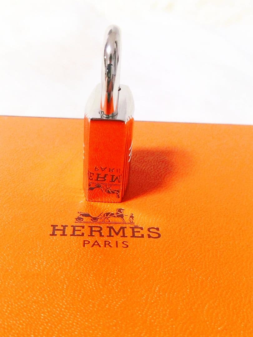 【美品】 HERMES エルメス カデナ南京錠パドロック　鍵1ケ