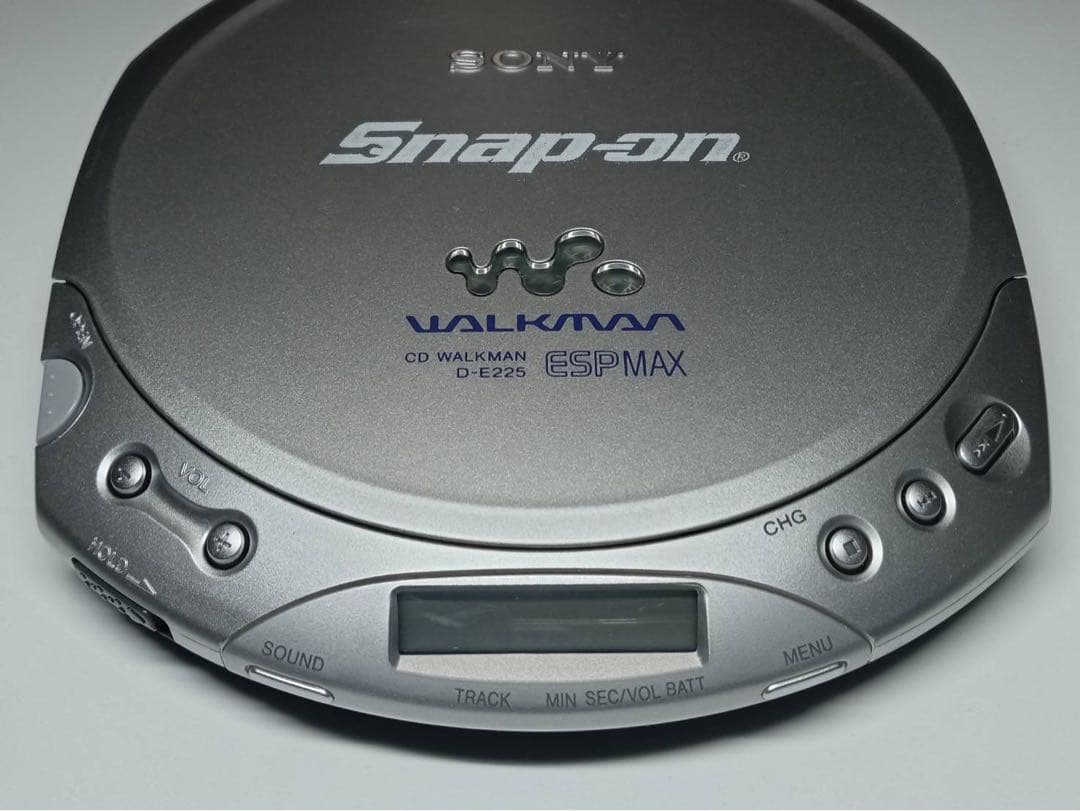 SONY Snap-on スナップオン　ポータブルCDプレーヤー D-E225