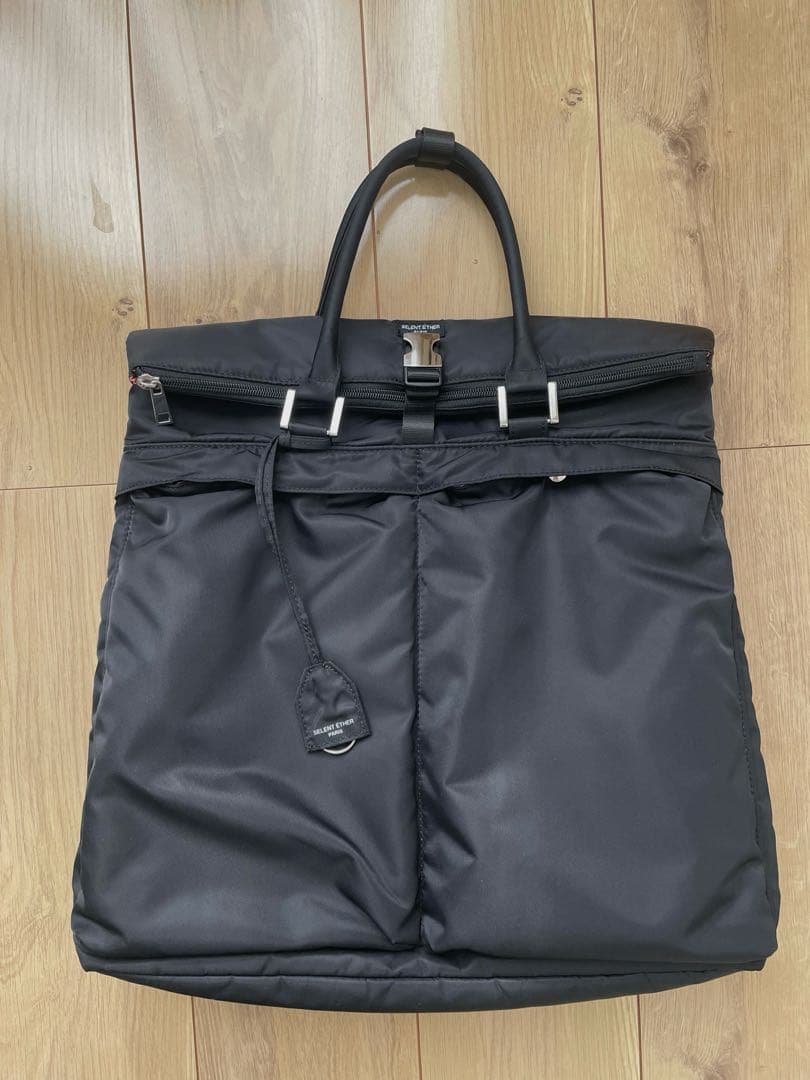 美品 SELENTETHER セレーンエテール CARRY38 シルバーブラック