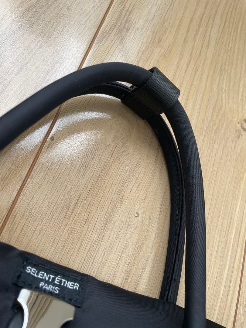 美品 SELENTETHER セレーンエテール CARRY38 シルバーブラック