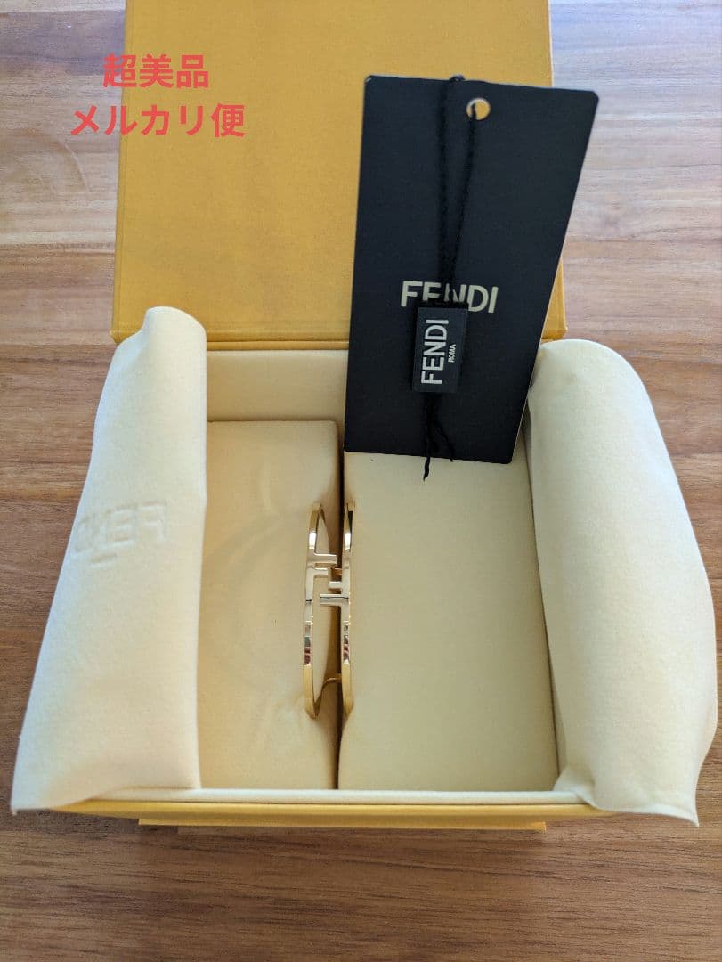 しま　フェンディ　オーロック　ブレスレット