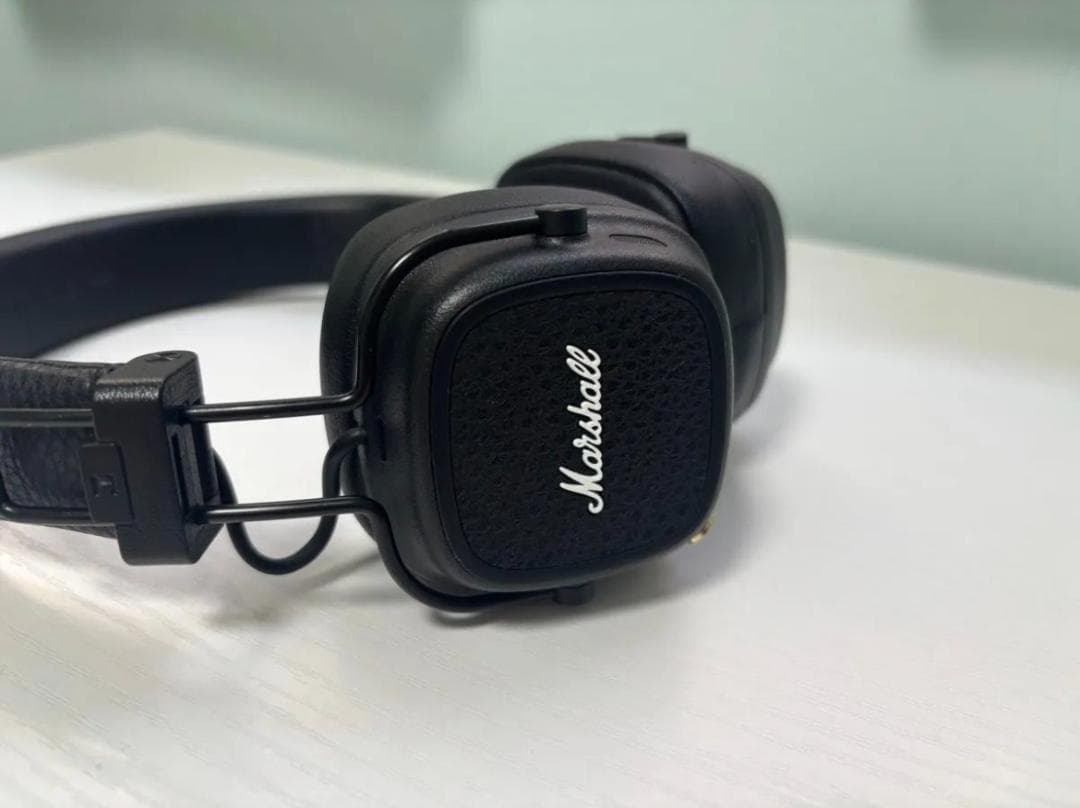 超美品 Marshall MAJOR V ブラック ワイヤレスヘッドホン_26