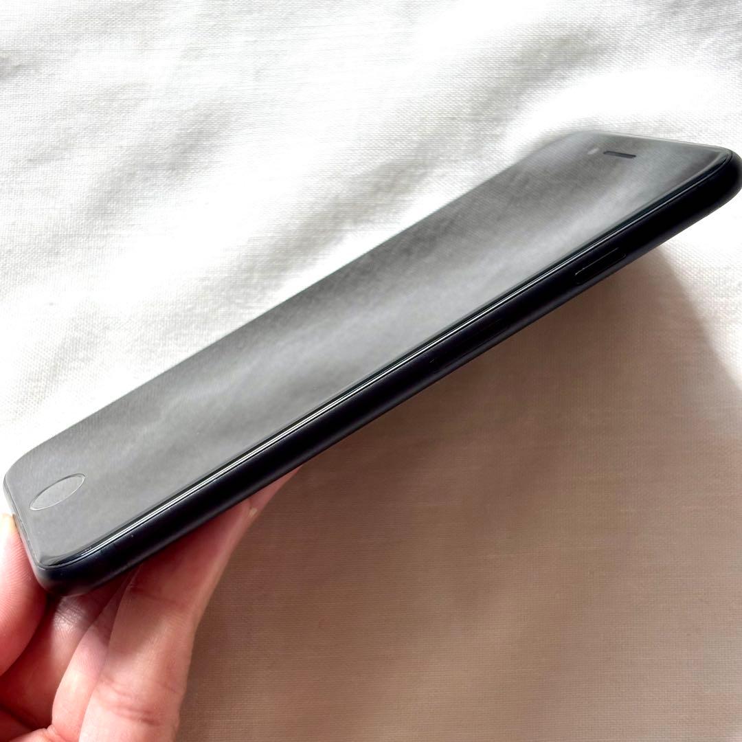 US版 iPhone 7 ブラック 128GB SIMフリー 箱+付属品付き