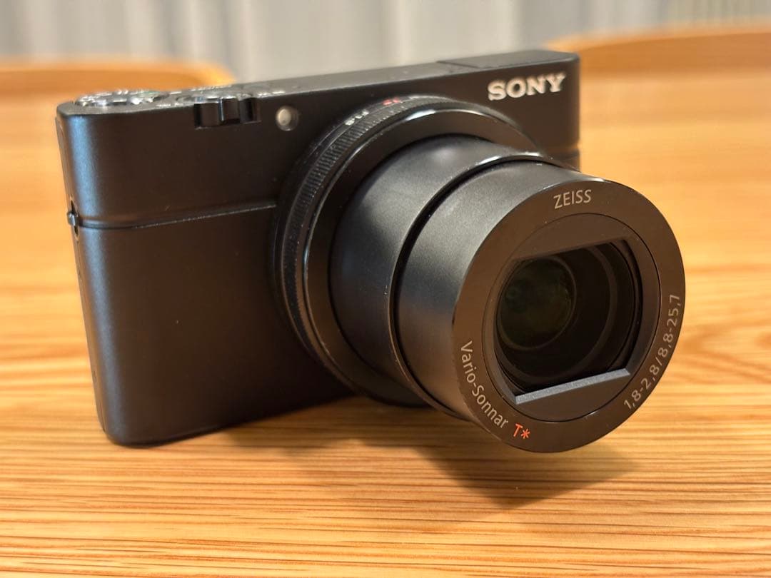 デジタルカメラ SONY RX100III(DSC-RX100M3)