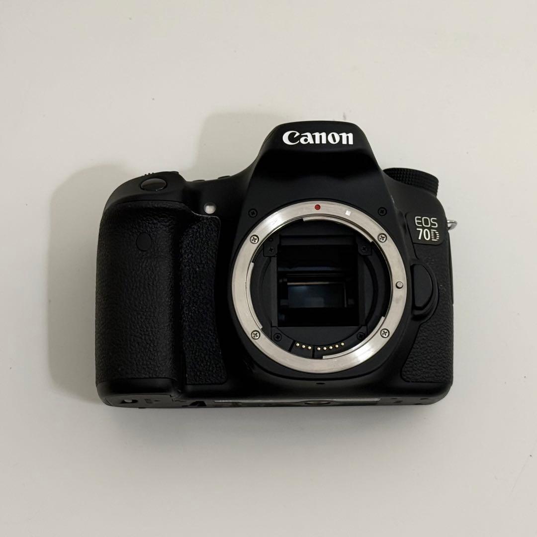 Canon EOS 70D デジタル一眼レフ 本体
