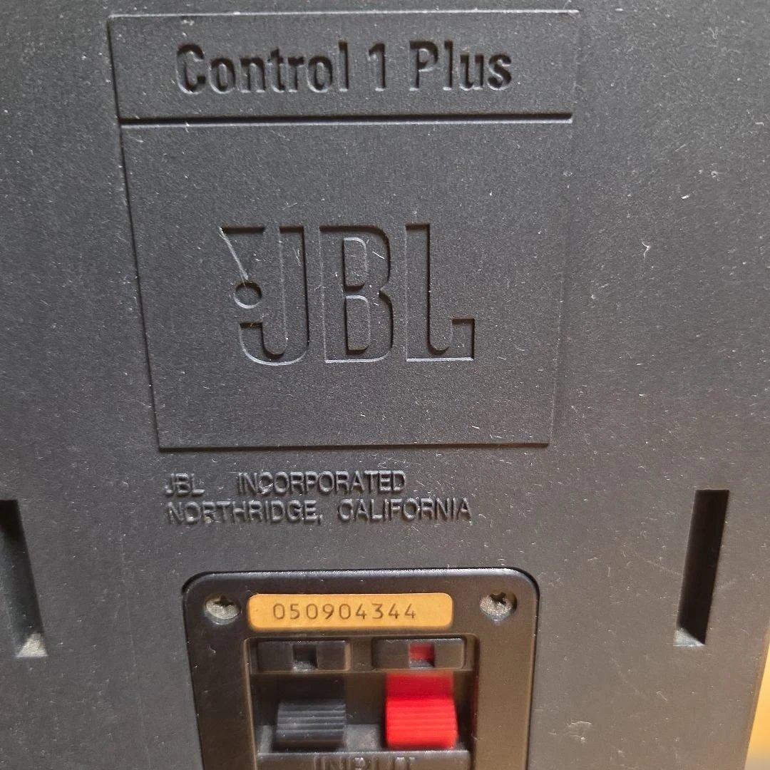 JBL Control 1 PLUS　スピーカー +MTC-201吊り金具付き