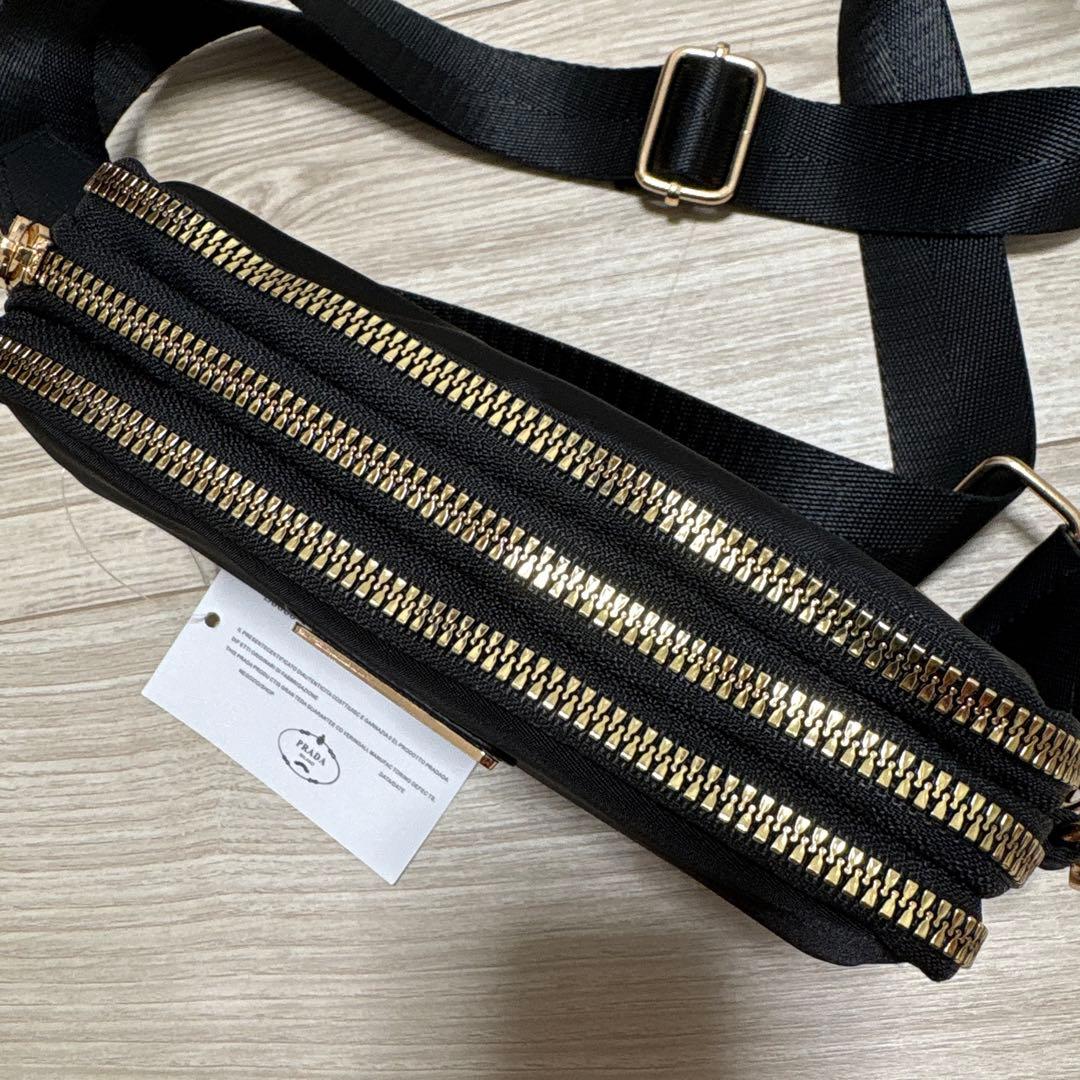 プラダ ノベルティ ショルダーバッグ