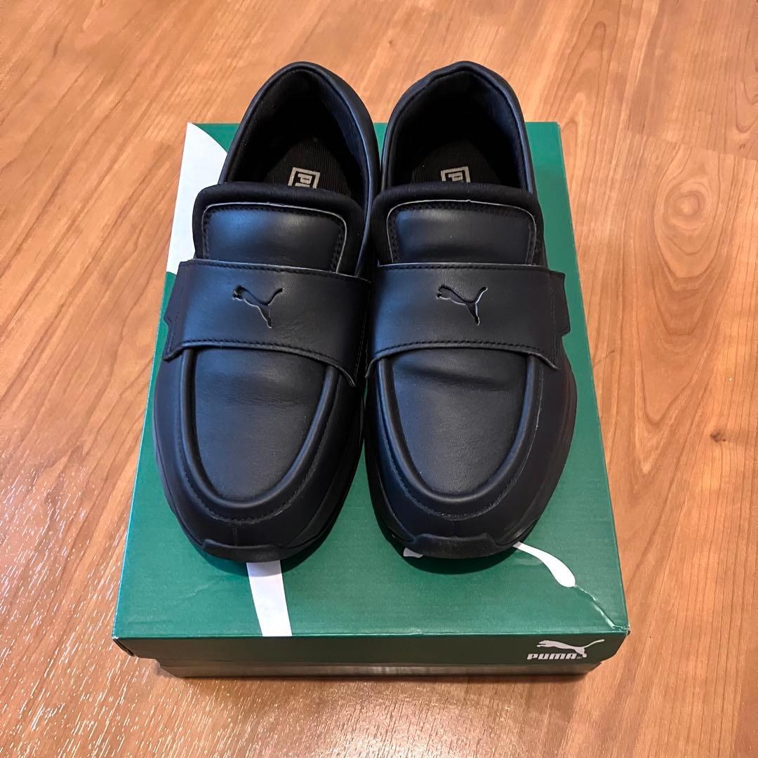 【美品】Puma ウィメンズ ローファー ブラック　24.0