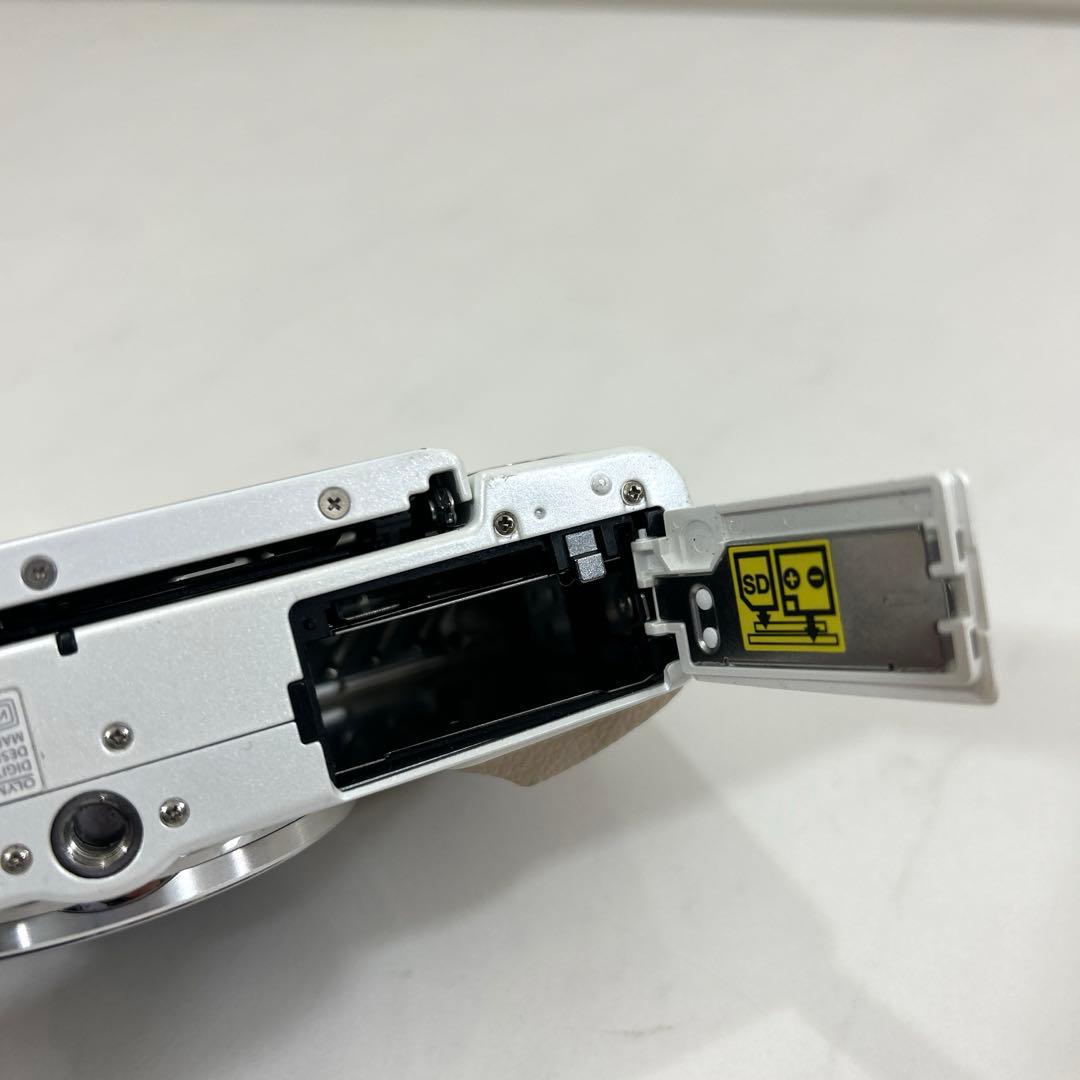 OLYMPUS PEN ホワイト ミラーレス　一眼　オリンパス　ジャンク