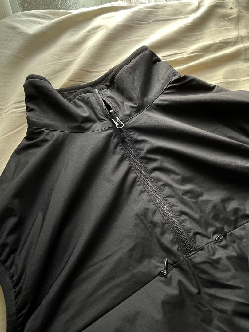 【完売品】TECH REVERSIBLE PULLOVER PUFF VEST