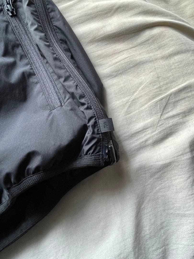 【完売品】TECH REVERSIBLE PULLOVER PUFF VEST