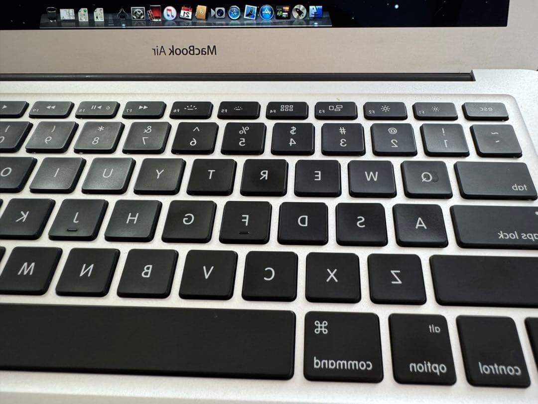 MacbookAir MC966J/A OS 10.5.7 USキーボード