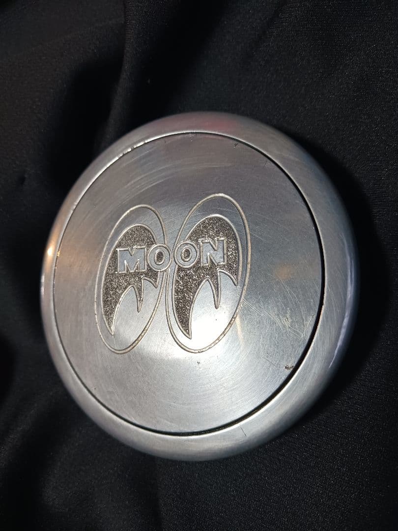 ムーンアイズ製　レカラ　ホーンボタン　MOON