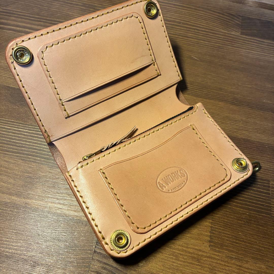 ミドルトラッカーウォレット　栃木レザー お札折らずに収納