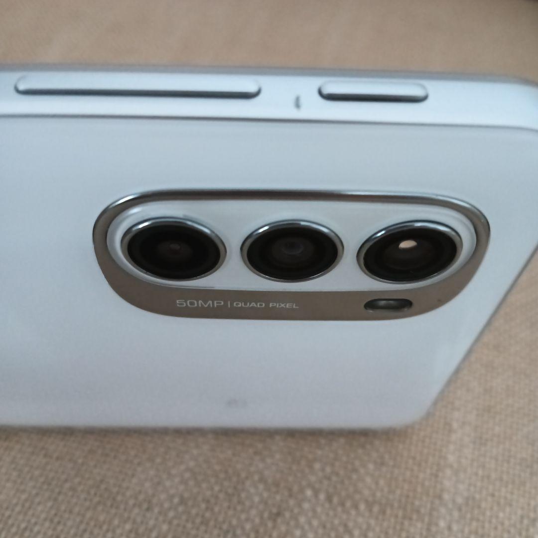 美品シムフリーmotorolaモトローラ ホワイト moto g52j 5G