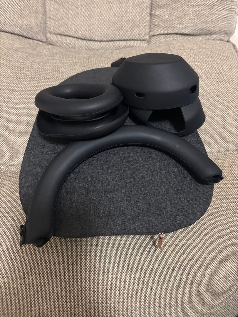 SONY WH-1000XM5 ワイヤレスヘッドホン　シリコンケース付き