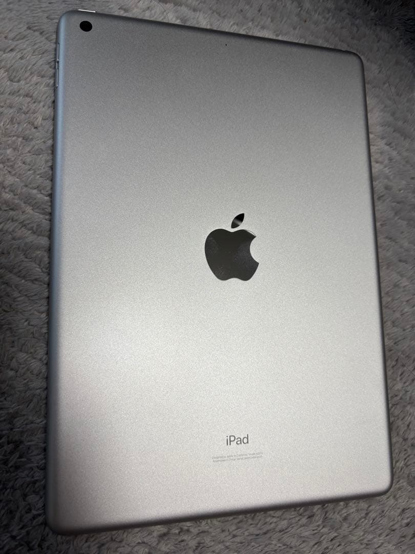 Apple iPad 第8世代 シルバー 本体のみ 箱なし