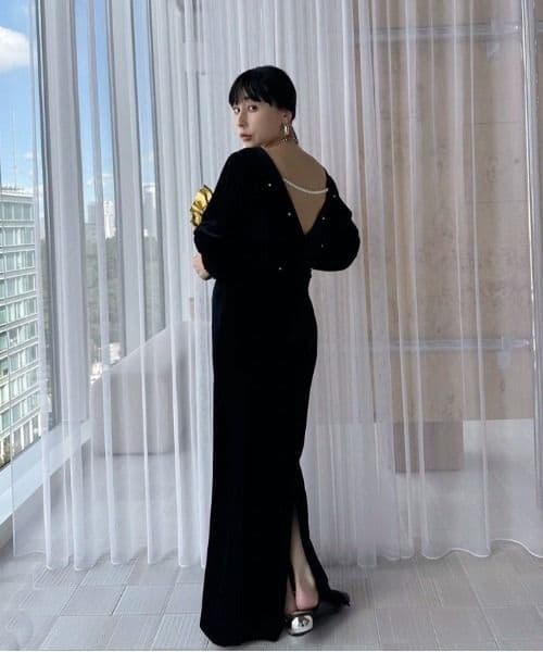 Ameri♡ BACK OPEN PEARL VELOUR DRESS