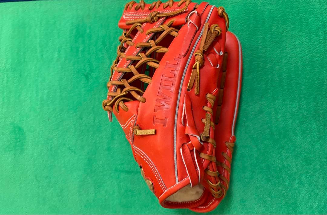 【ほぼ新品】UNDER ARMOUR 硬式、外野手、右投げ、柳田モデル