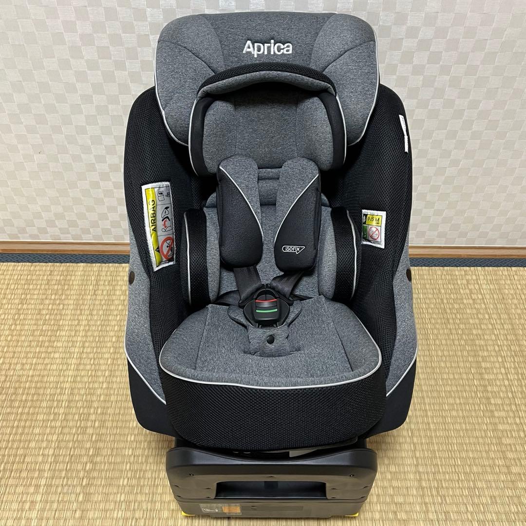 アップリカ　クルリラ プラス 360°セーフティー AB チャイルドシート