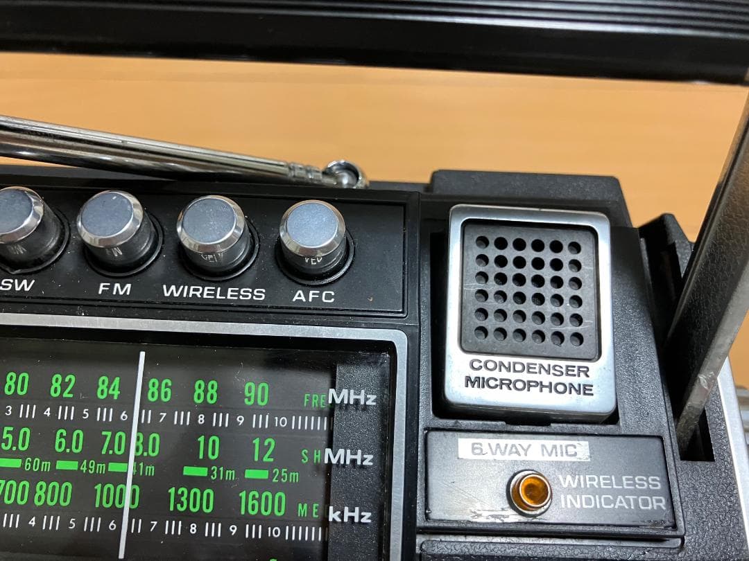 日立 FM/SW/MWラジオカセットテープレコーダー TRK-1280