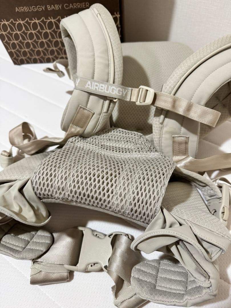 早い者勝ち　エアバギー　ベビーキャリア　抱っこ紐　サンドアッシュ