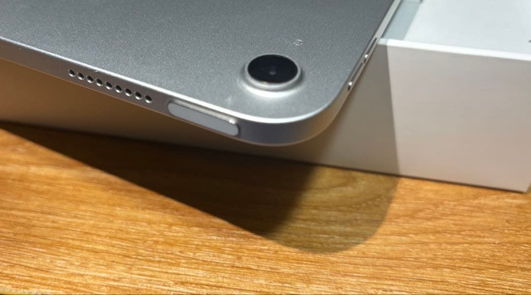 Apple iPad (第10世代) 64GB シルバー　土日限定割