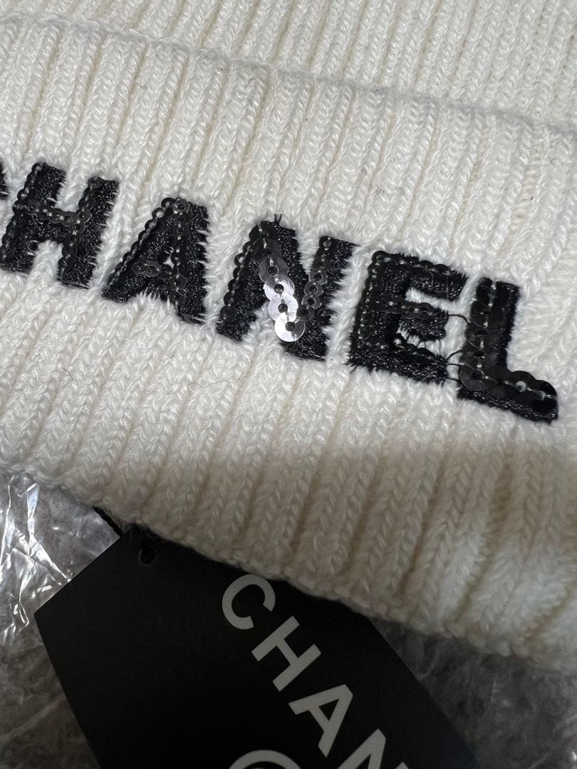 ノベルティ　新品未使用　ニット帽　ホワイト