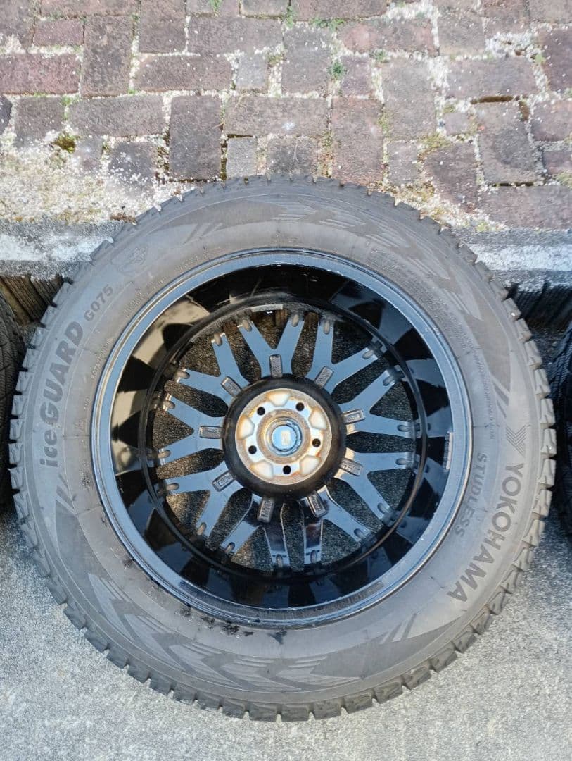 専用商品　1７インチ　ホイール・タイヤ４本セット　スタッドレス　タイヤカバー付き