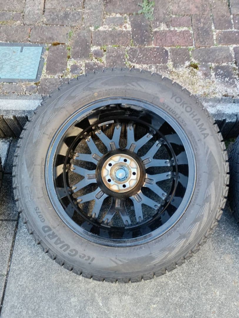 専用商品　1７インチ　ホイール・タイヤ４本セット　スタッドレス　タイヤカバー付き