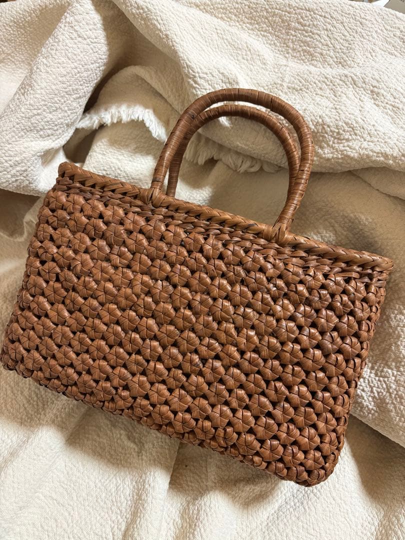 最終のお値下げ！カゴアミドリ購入　国産山葡萄かごバッグ　六角花結び