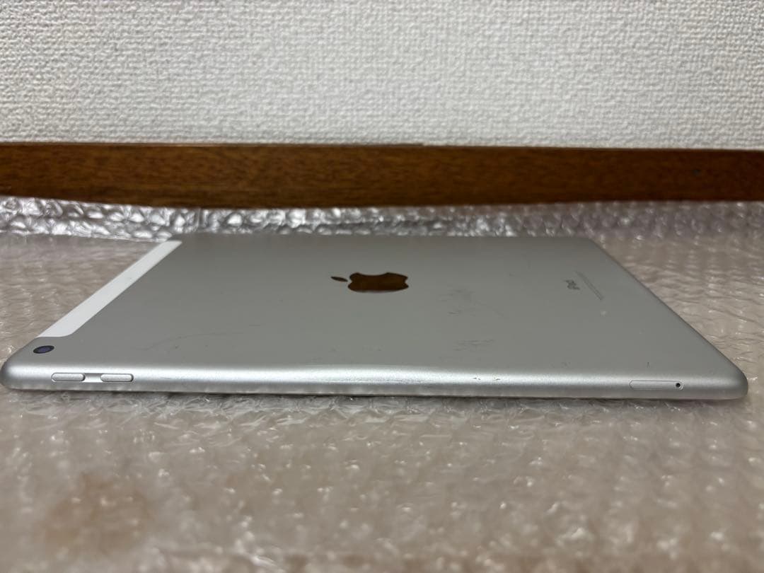 apple iPad 6世代　A1954 32GB cellular Wi-Fi