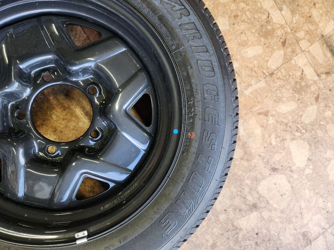 ブリヂストン 16インチ スタッドレスタイヤ ホイールセット