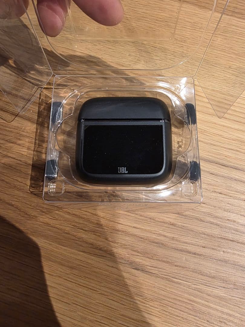 JBL tour pro 3 ワイヤレスイヤホン ブラック 充電ケース付き