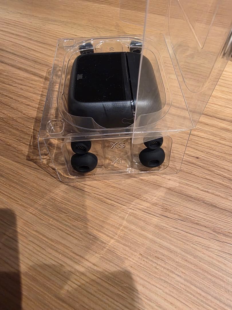 JBL tour pro 3 ワイヤレスイヤホン ブラック 充電ケース付き